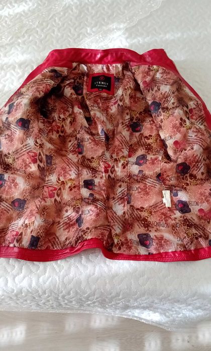 Детско кожено яке размер XS