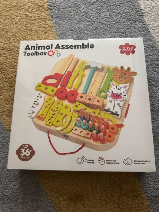 УНИКАЛЕН Монтесори комплект: Конструктор с инструменти НОВО!!!