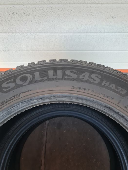 Всесезонни гуми 2 броя KUMHO Solus4S HA32 205 55 R16 дот 0521
