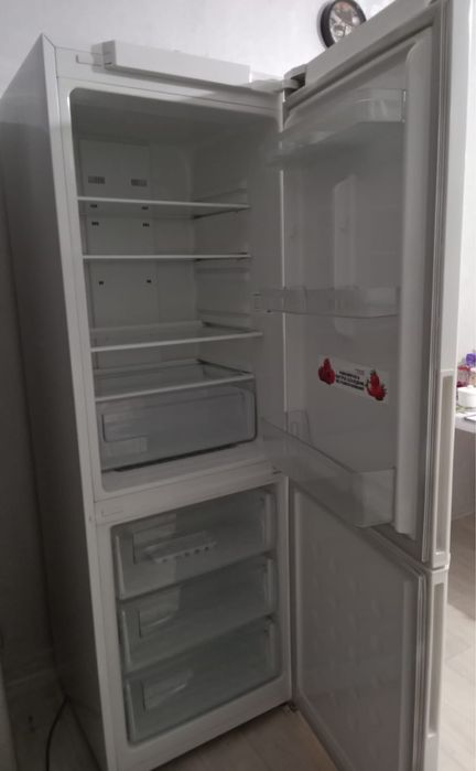 Самсунг-1,85см.A+NO FROST