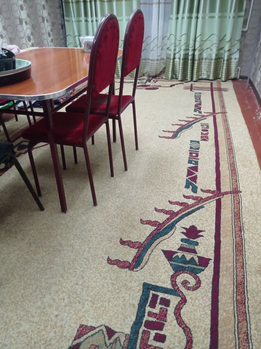 Продаётся ковёр 3/5 метров