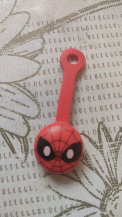 Продам marvel magnum клипсы.