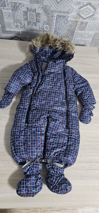 Продам детский комбинезон
