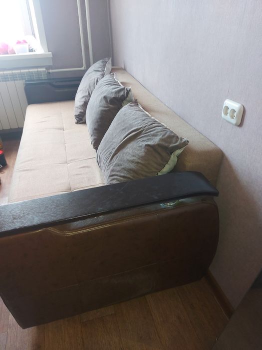 Диван раскладной,разборный