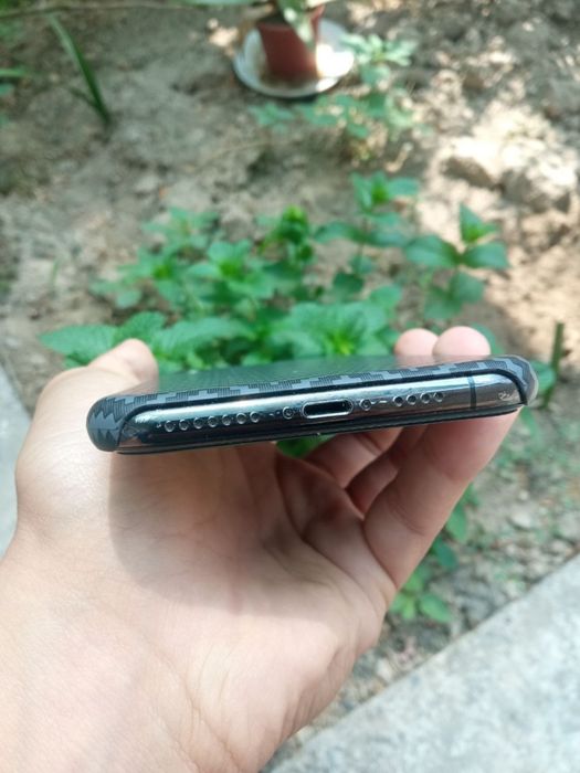 Iphone xs max 256 carbon chehol bonusga