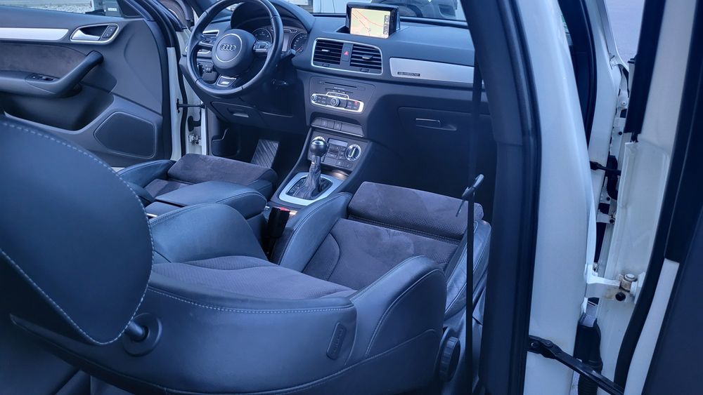 Vând Audi Q3 S-line Quattro 4X4 motor 2 L diesel euro 5 cutie automată 7+1 viteze numere rosii valabile(OFER FISCAL PE LOC) recent adus din Germania i
