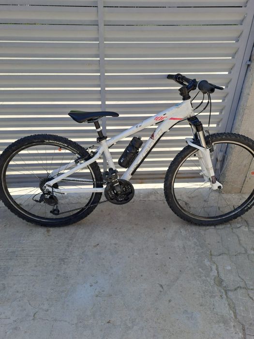 bicicleta rockrider st 100