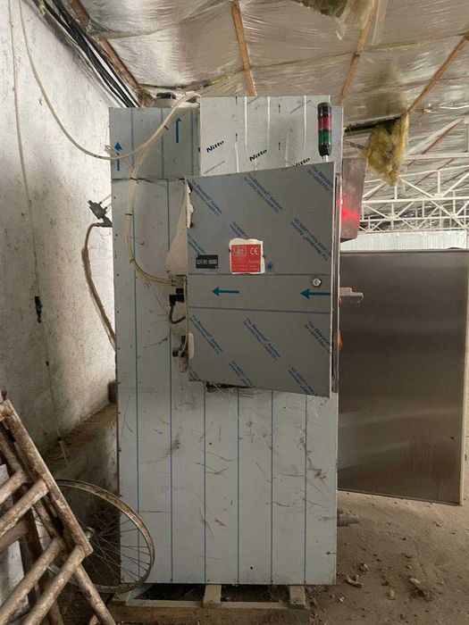 YKF firmasidan kolbassa va go`sht mahsulotlarini pishiruvchi PECH