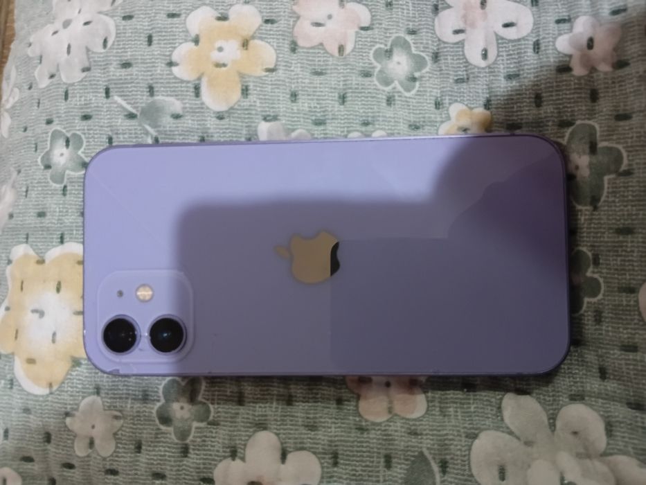 Айфон 12 64гб !!