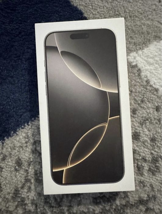 Iphone 16 pro max Natural срочно