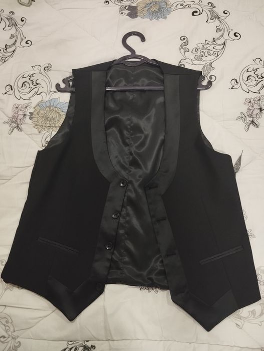 Кастюм мужской смокинг