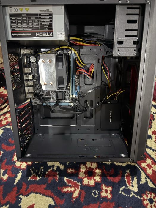 Kompyuter sotiladi 2 ta bir xil