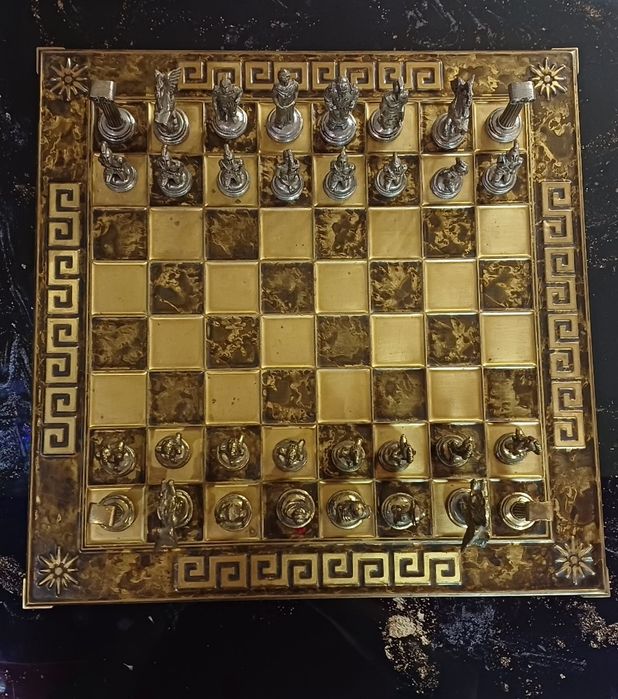 Vând șah bronz, grecii si romanii