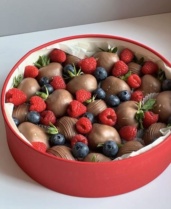 Qulupnay shokoladli klubnika v shokolade