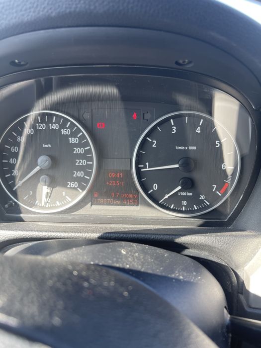 BMW seria 3 (E90 320I)  178000 km in crestere