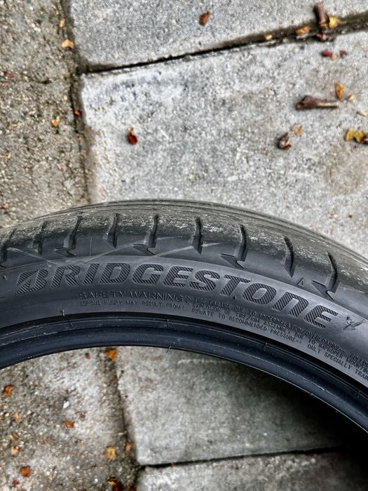 2 бр. Bridgestone Potenza S001 235/40/19 летни гуми