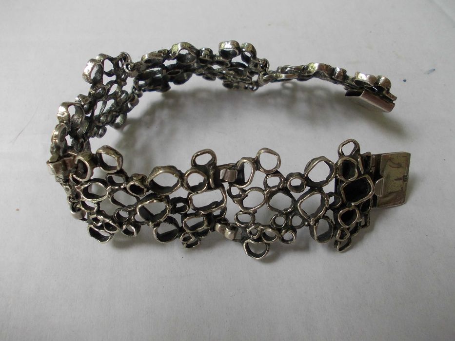 Bratara veche masiva din argint 1