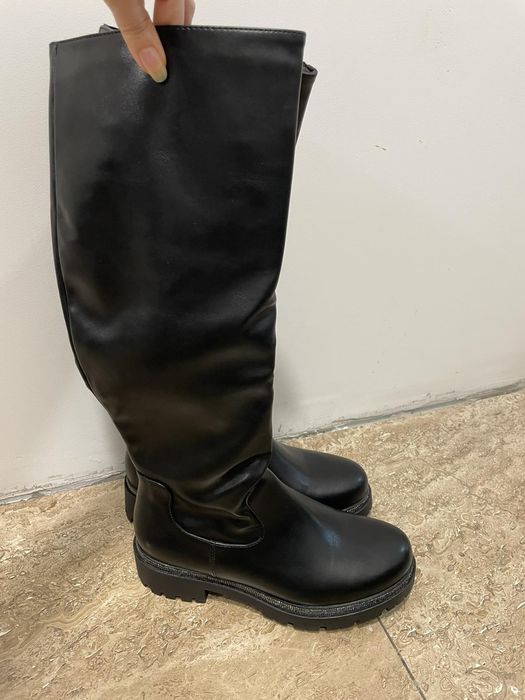 Нови Дамски ботуши 39