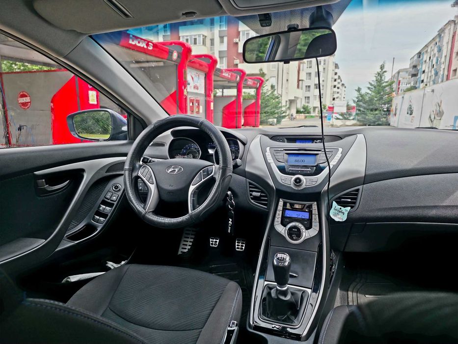 HYUNDAI Elantra 2012 — imagine 4