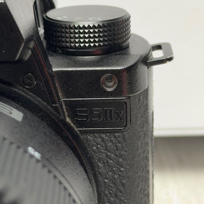 Panasonic LUMIX S5 IIX Mirrorless Camera with 20-60mm Lens