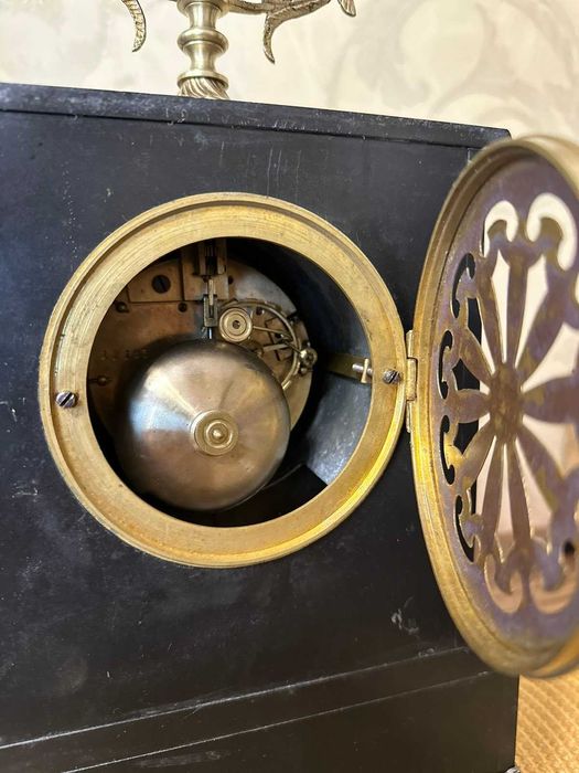 Продавам френски мраморен часовник Japy в колекционерски вид, 1846 г.