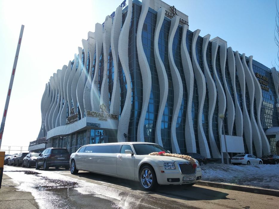 Прокат Лимузина Крайслер С300