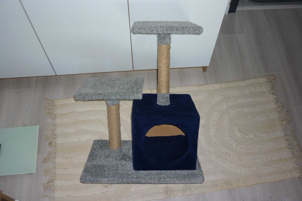 Котешка катерушка със драскалка
