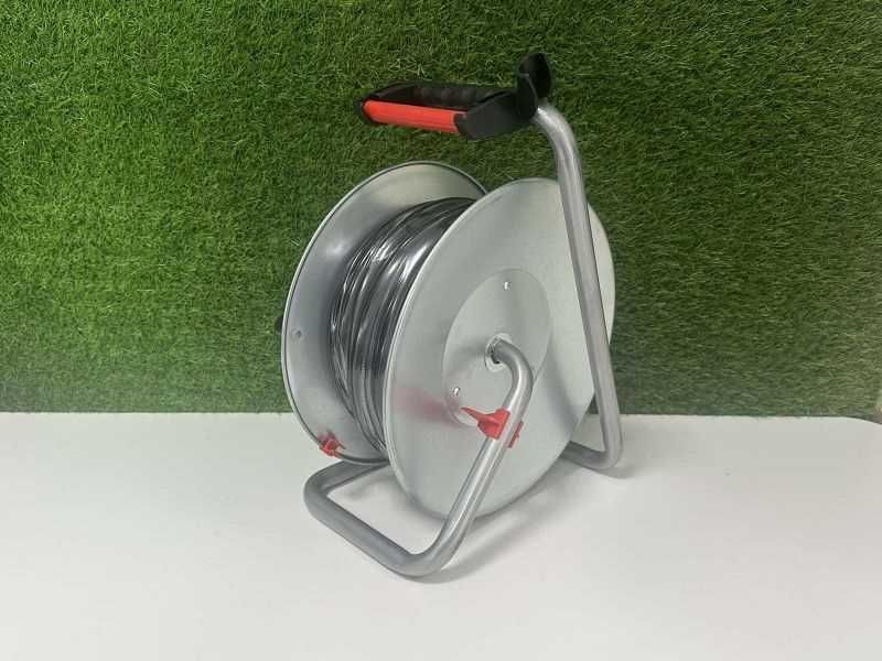 Електрически удължител с макара 50 метра с 4 гнезда KraftRoyal