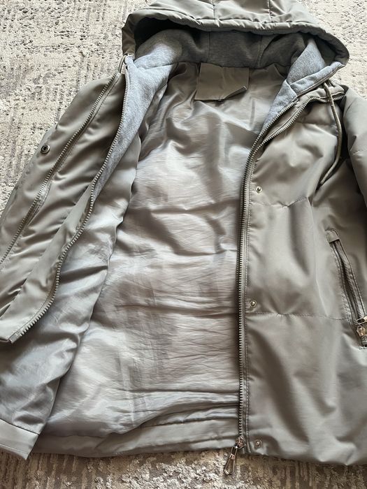 Продам женские куртки на весну