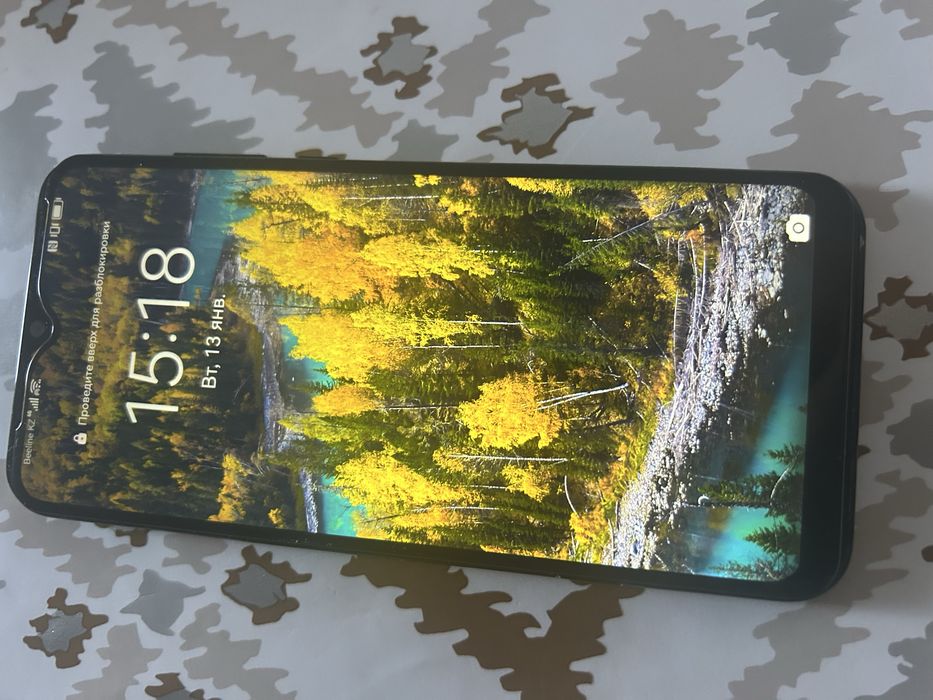 Huawei Y8p 128GB телефон