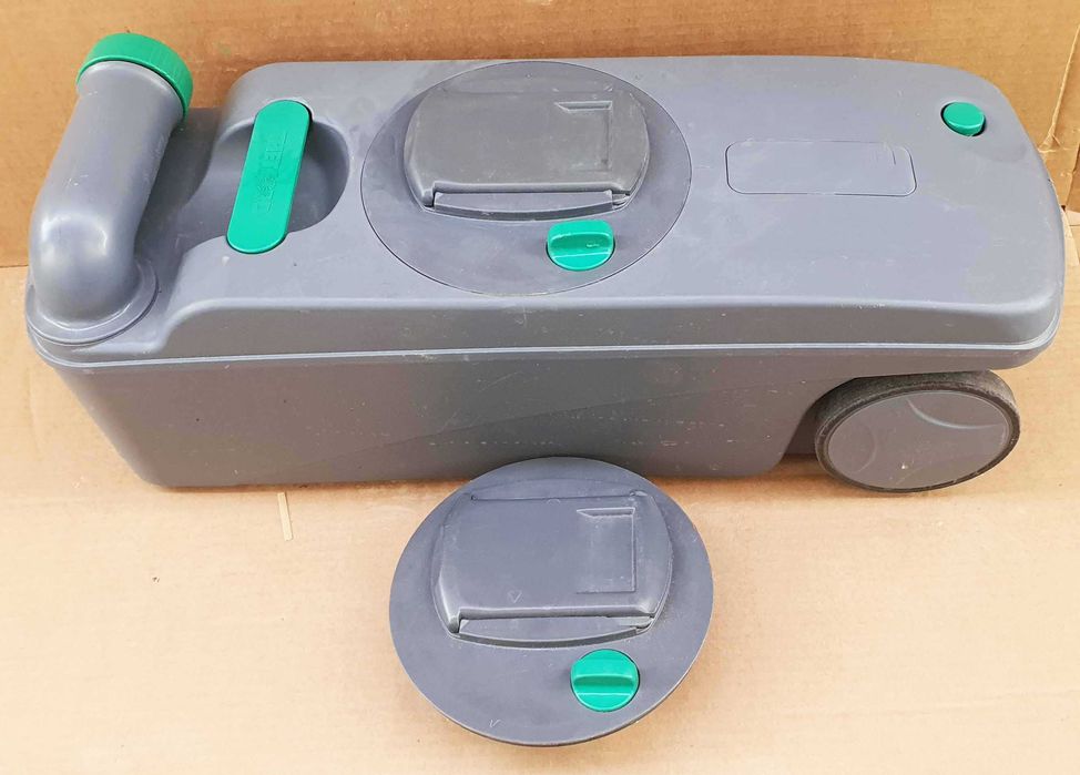 Thetford C400 si C200 2   rezervoare de fecale impecabile, import