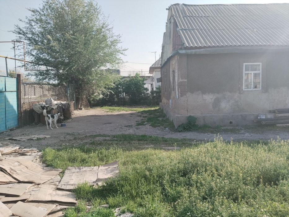Продам участок и дом 20 соток.