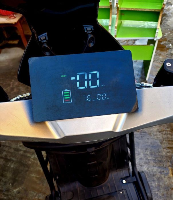 Скутер в идеале холати тиник