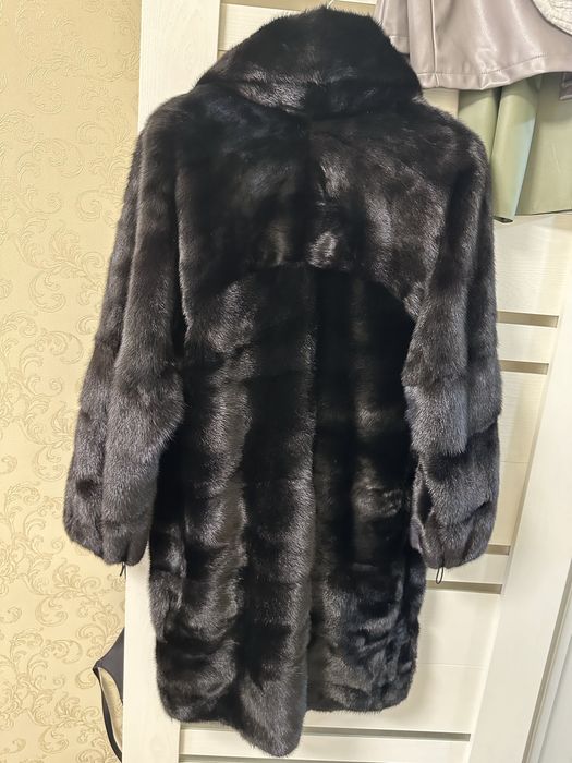 Продам норковую шубу