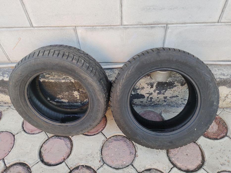 Шины 2 шт  за десять тысяч