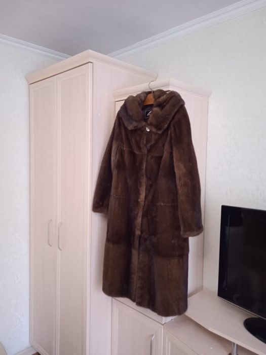 Норковая шуба с норковой шапкой в подарок