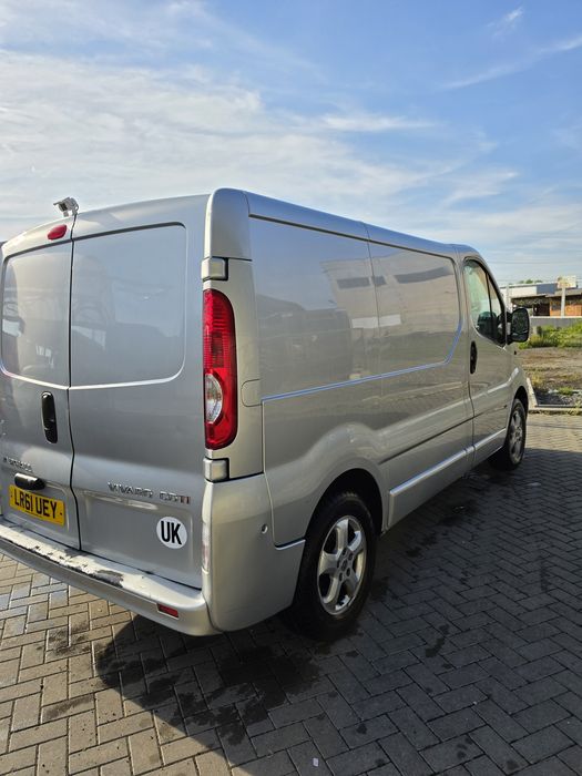 OPEL Vivaro 2011 — imagine 5