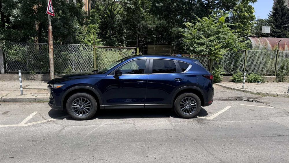 Продава се фар за Mazda CX-5
2017-2021