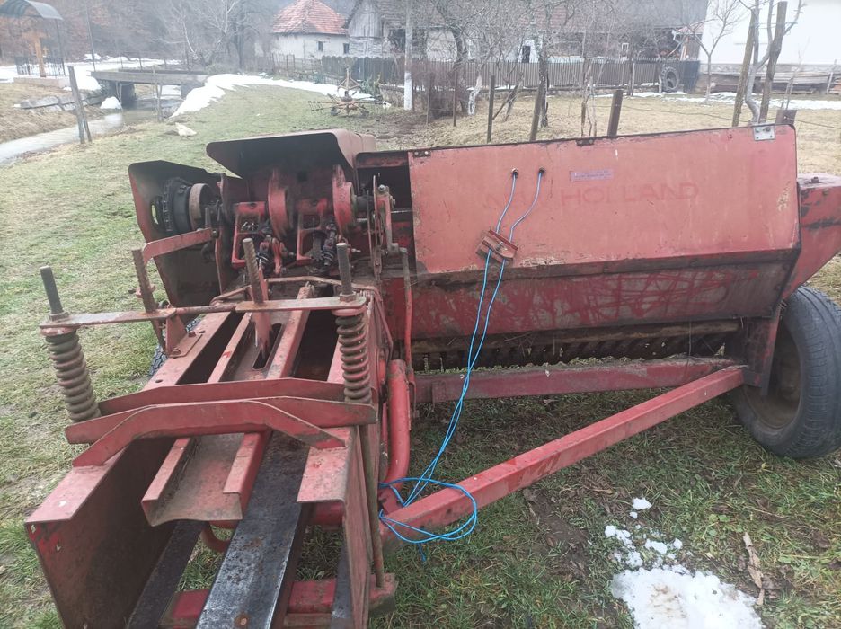 Presa balotat new holland