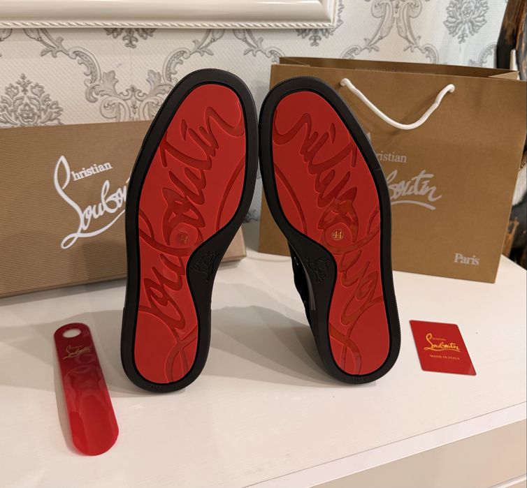 Christian Louboutin обувки