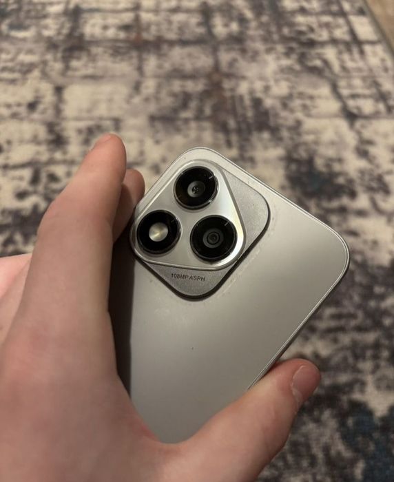 Продам honor 400 lite