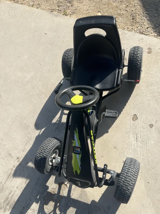 Kart cu pedale kettler