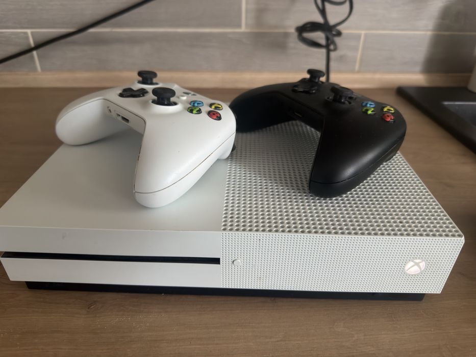 Xbox one S si controllere
