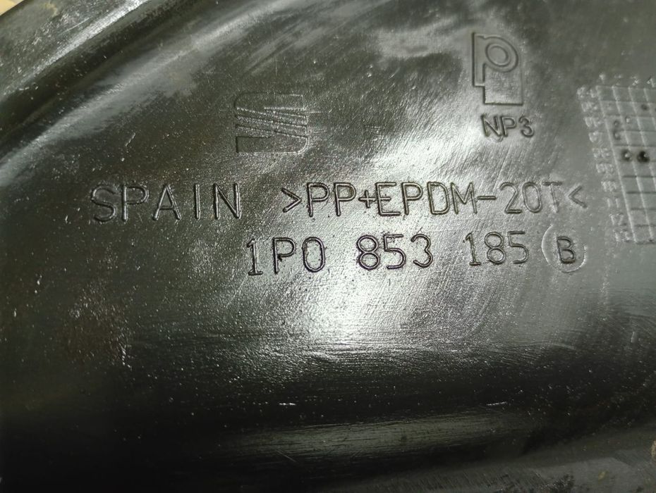 Grila stergatoare parbriz Seat Leon 2 (1P) (2005 - 2009) (1.9 tdi) BLS