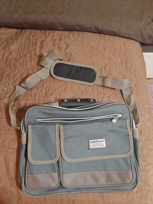 Мъжки чанти с дълга и къса дръжка