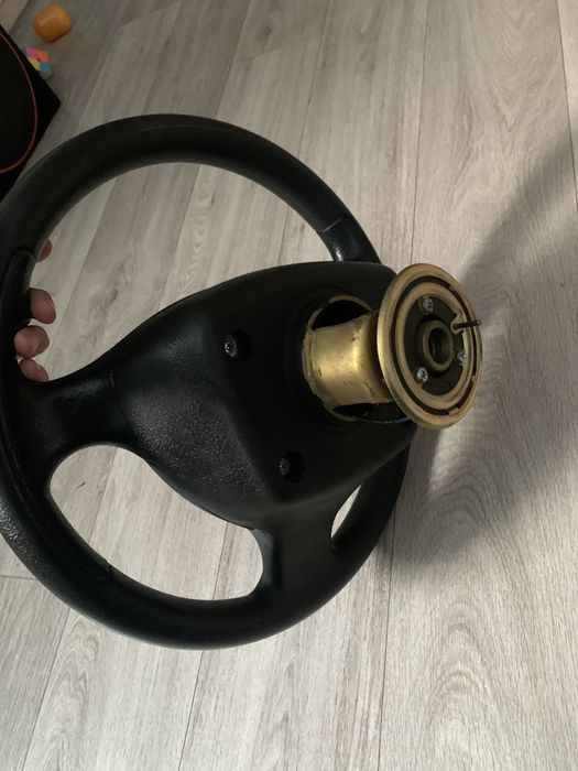 Продам руль на ваз