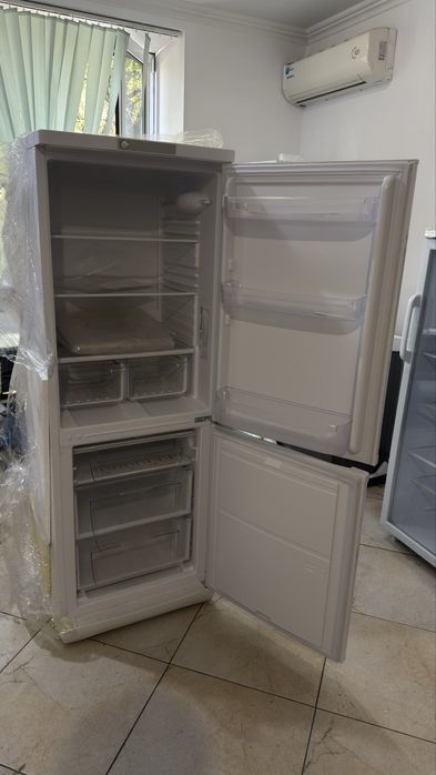 Холодильник Indesit ES 16A