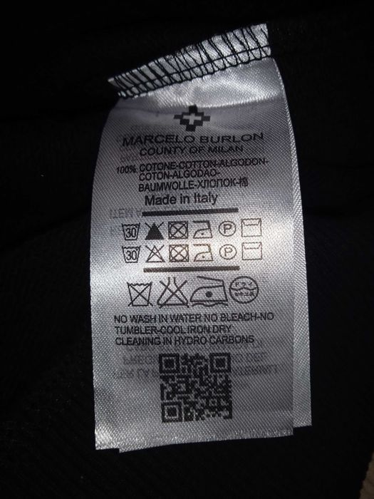 Pulover MARCELO BURLON nou sunați la Nr de telefon