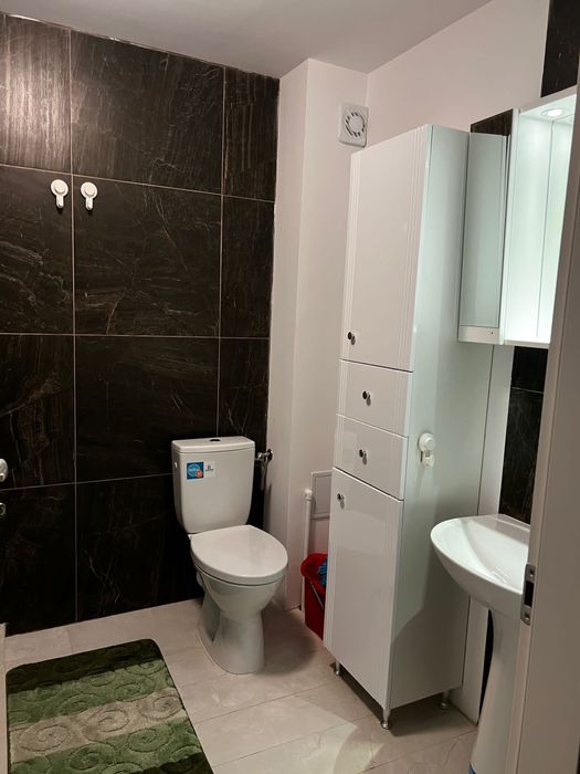 Vand garsoniera in Ploiesti complet mobilata si utilata!