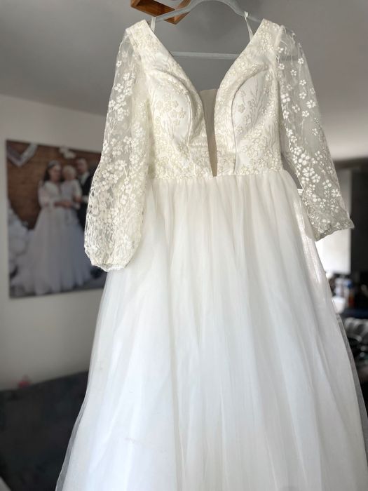 Vând rochie de mireasă